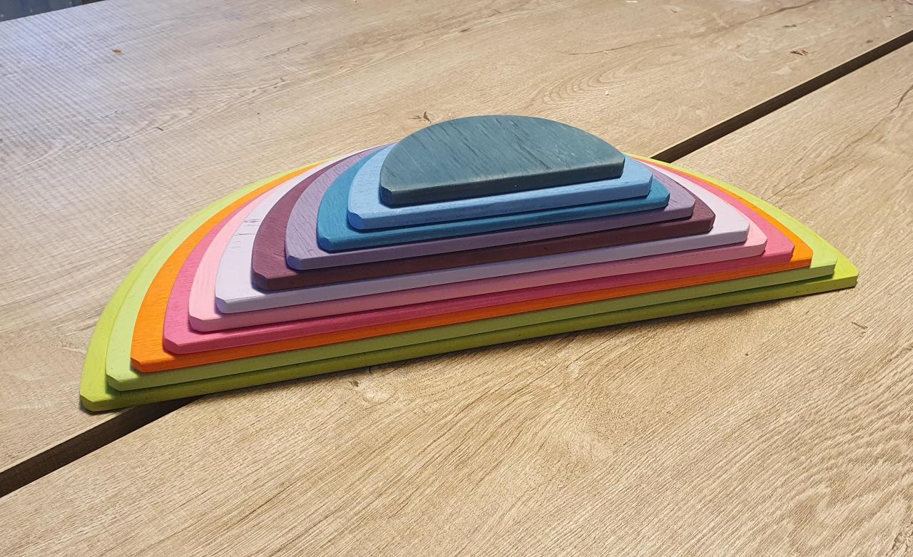 KirtKirt Holz | Waldorf Regenbogen Tablett | 11er | 38cm