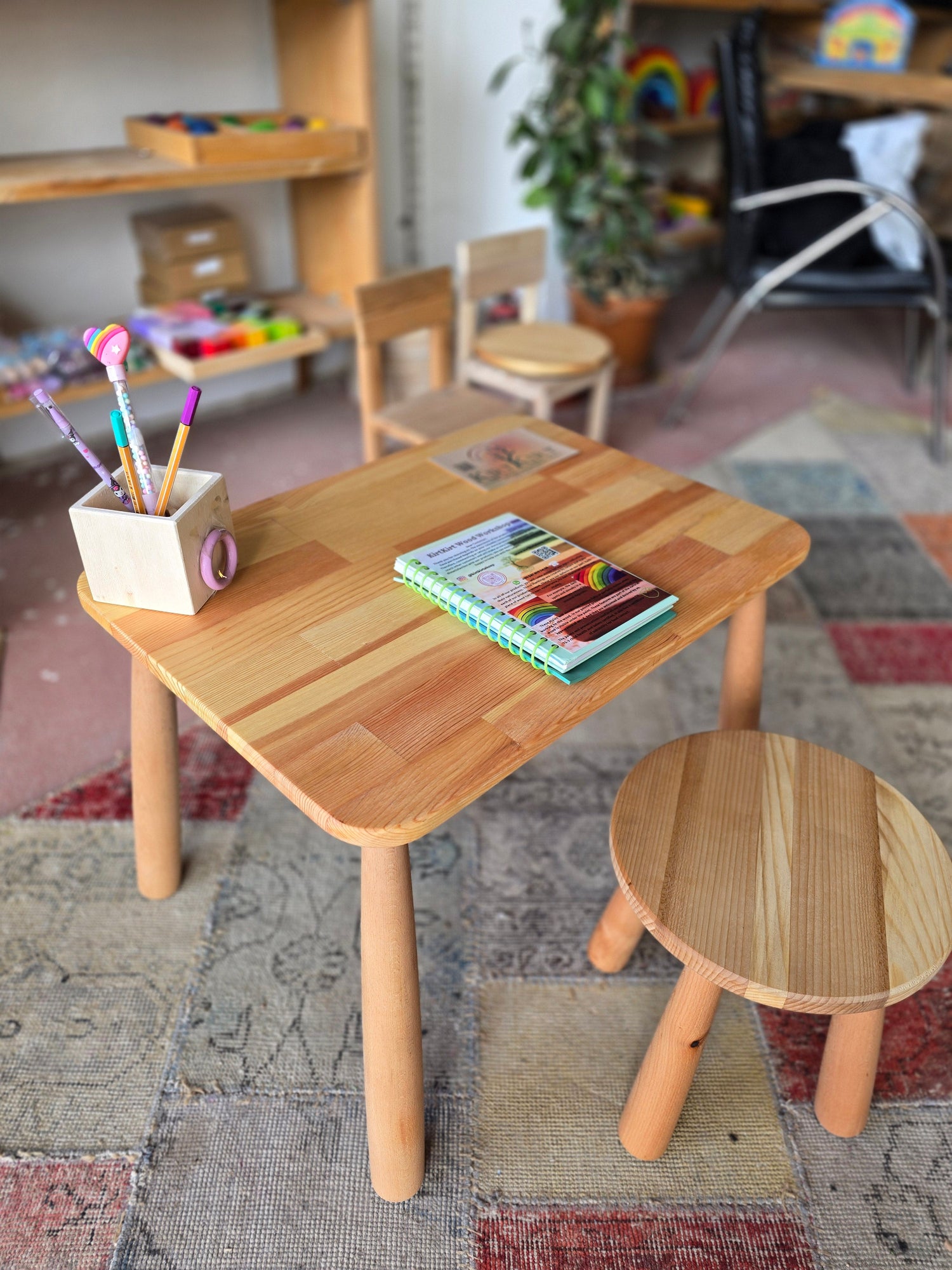 Montessori Çocuk Masa ve Sandalye Setleri