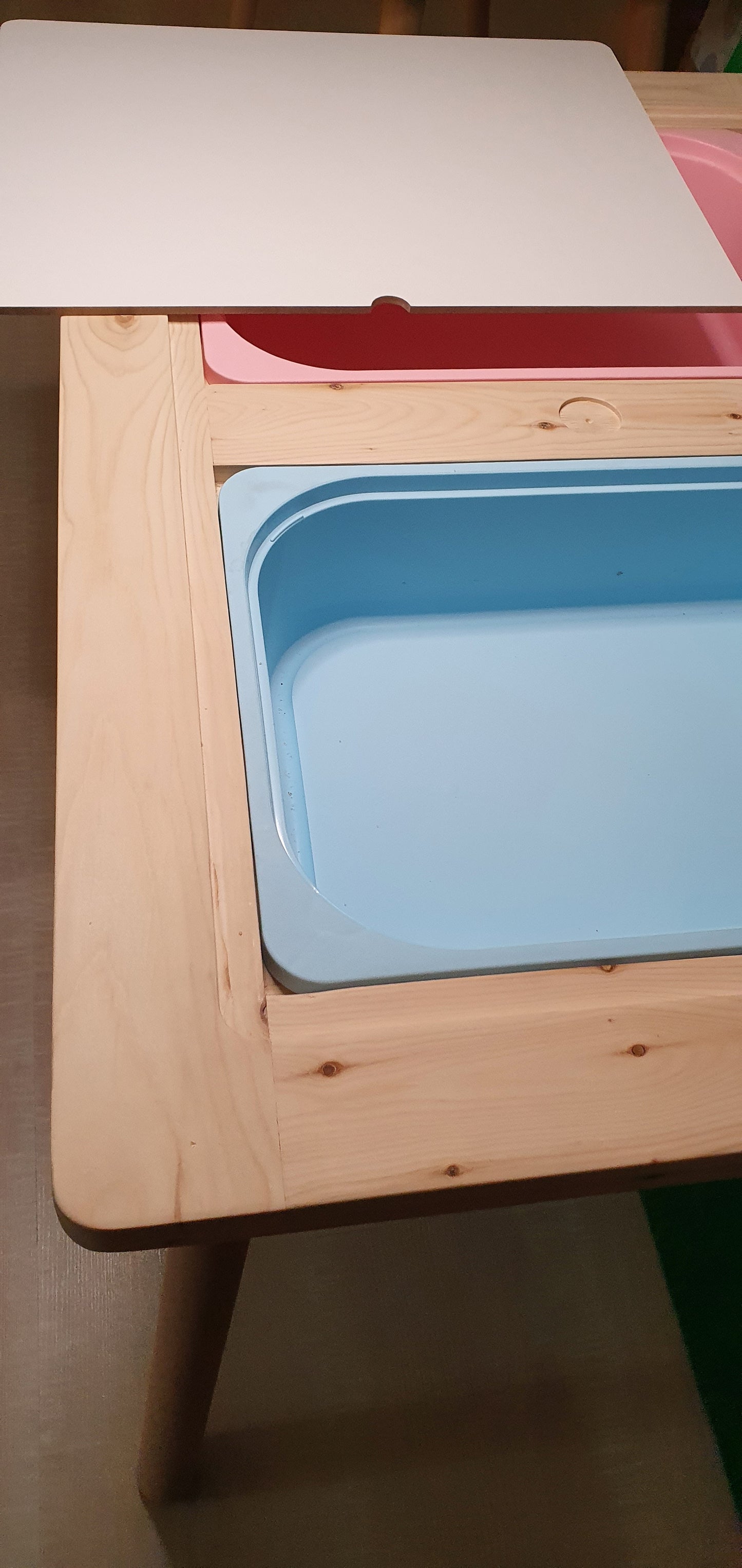 Aktivitätstisch - Kinderspieltisch aus massivem Naturholz