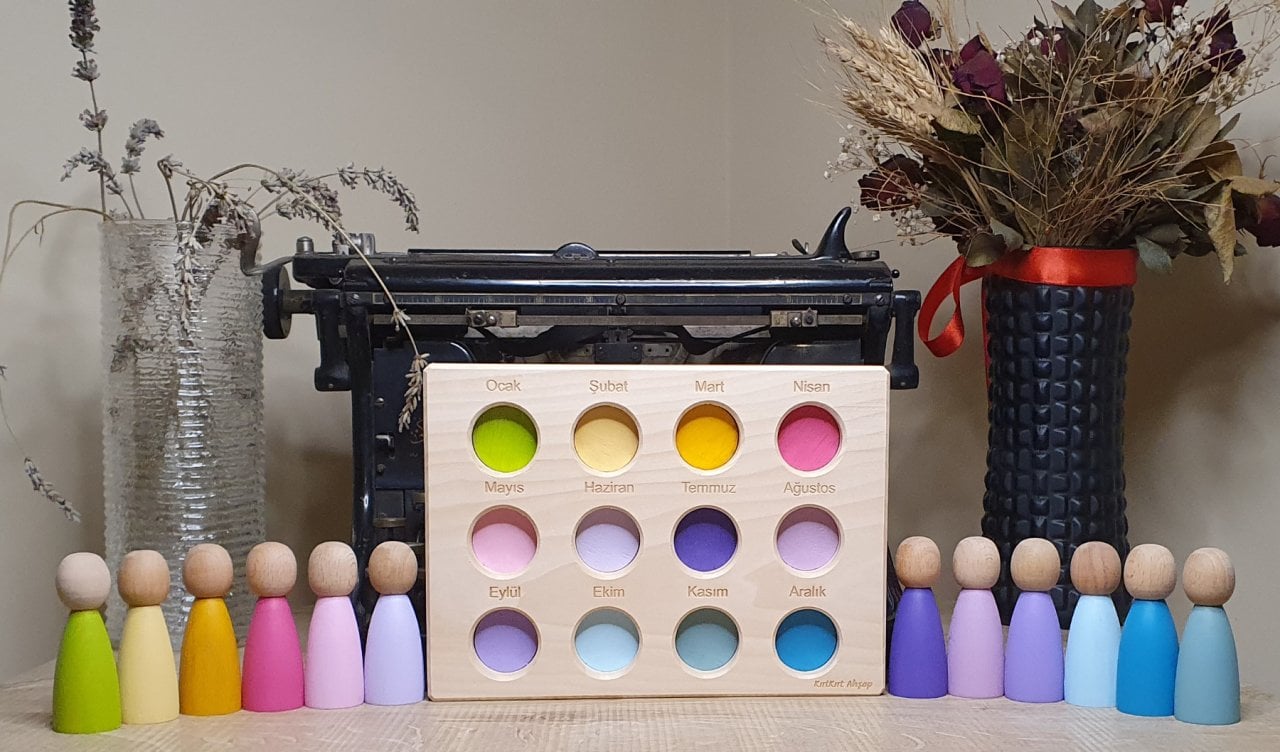 Peg Bebekler icin Tabla Aylar ve 12li Pegler Pastel Tonlar